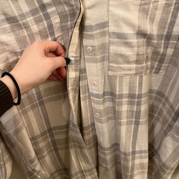 Oversized Dynamite Plaid Button-Up Shirt - Picture 4 of 6